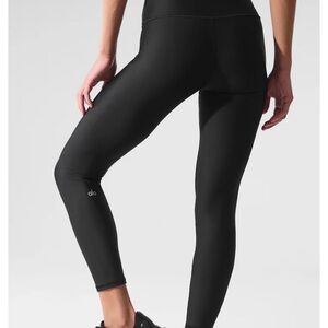 Alo 7/8 high-waist Airlift Black Leggings size M